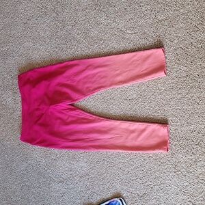 Pink ombre crop leggings